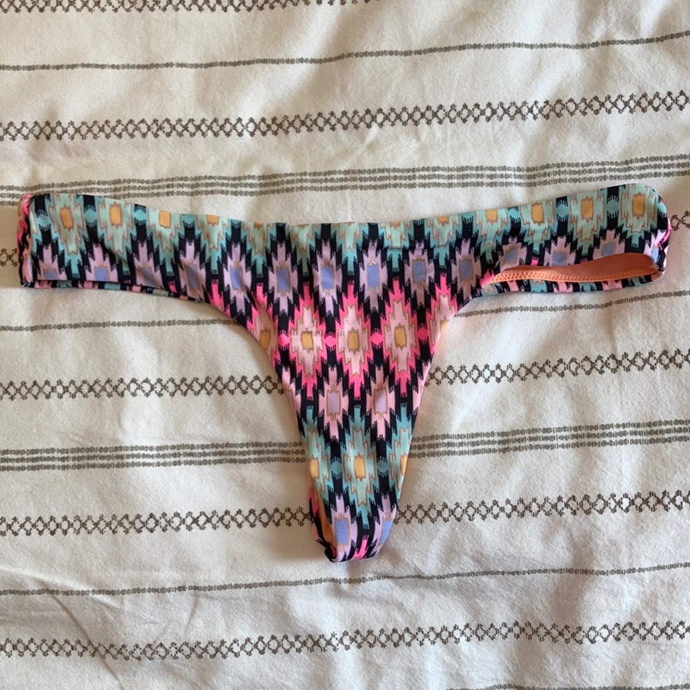 Victoria Secret Swim Thong Bikini XS NWOT